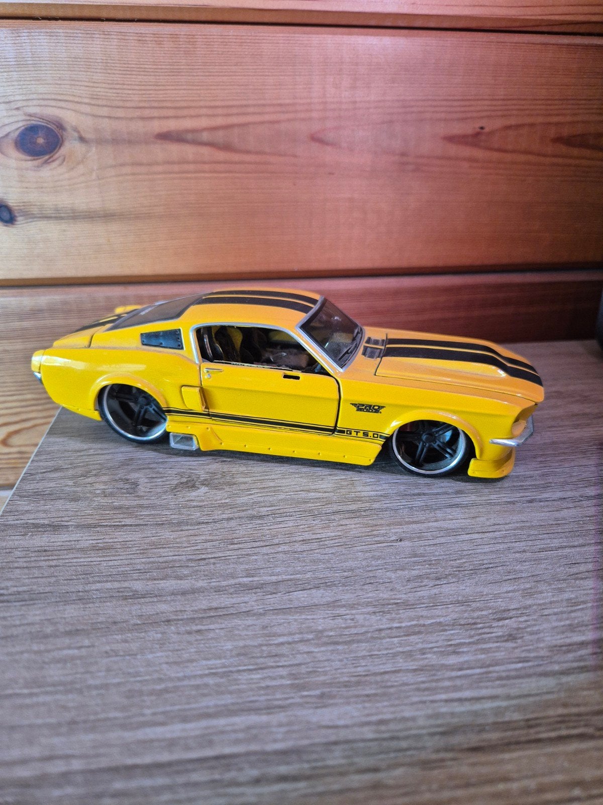 modelauto ford mustang, Ophalen, Zo goed als nieuw, Auto