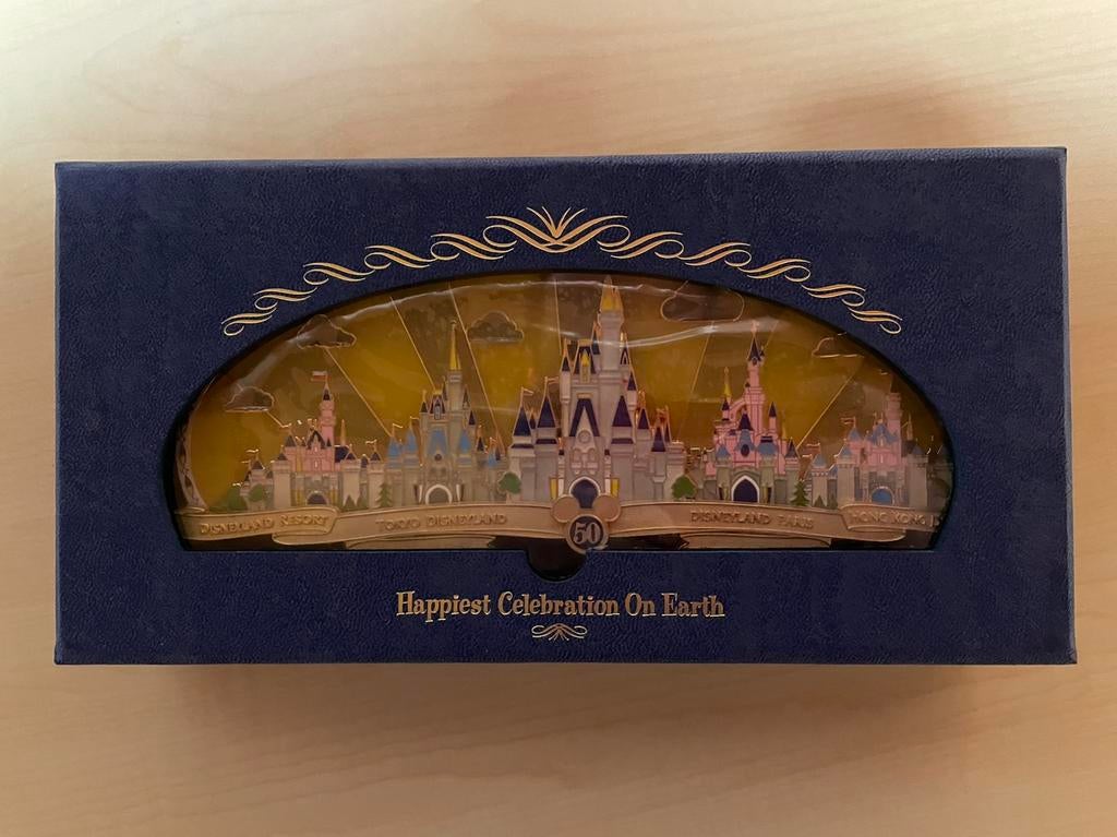 Disney Castles - Happiest Celebration On Earth - Super Jumbo, Ophalen of Verzenden, Nieuw