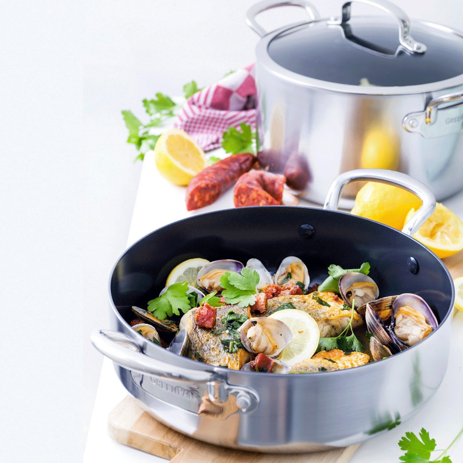 -60 % Casserole Barcelona Evershine avec couvercle 26 cm, Avec couvercle, Enlèvement, Neuf
