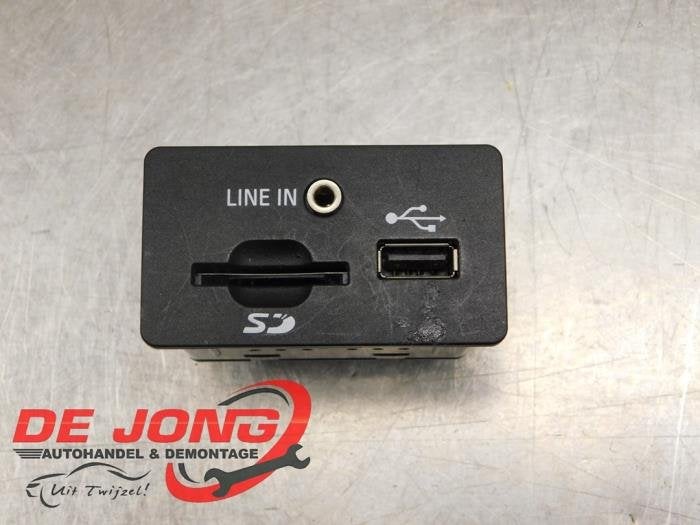 AUX/USB aansluiting van een Ford Focus, Gebruikt, -, -, Ophalen of Verzenden