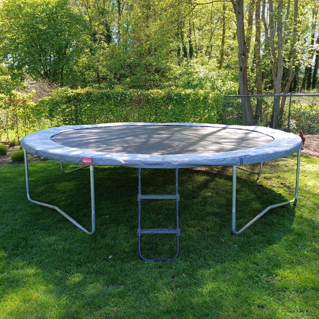 Trampoline Berg 430 met ongebruikt veiligheidsnet, Ophalen, Zo goed als nieuw