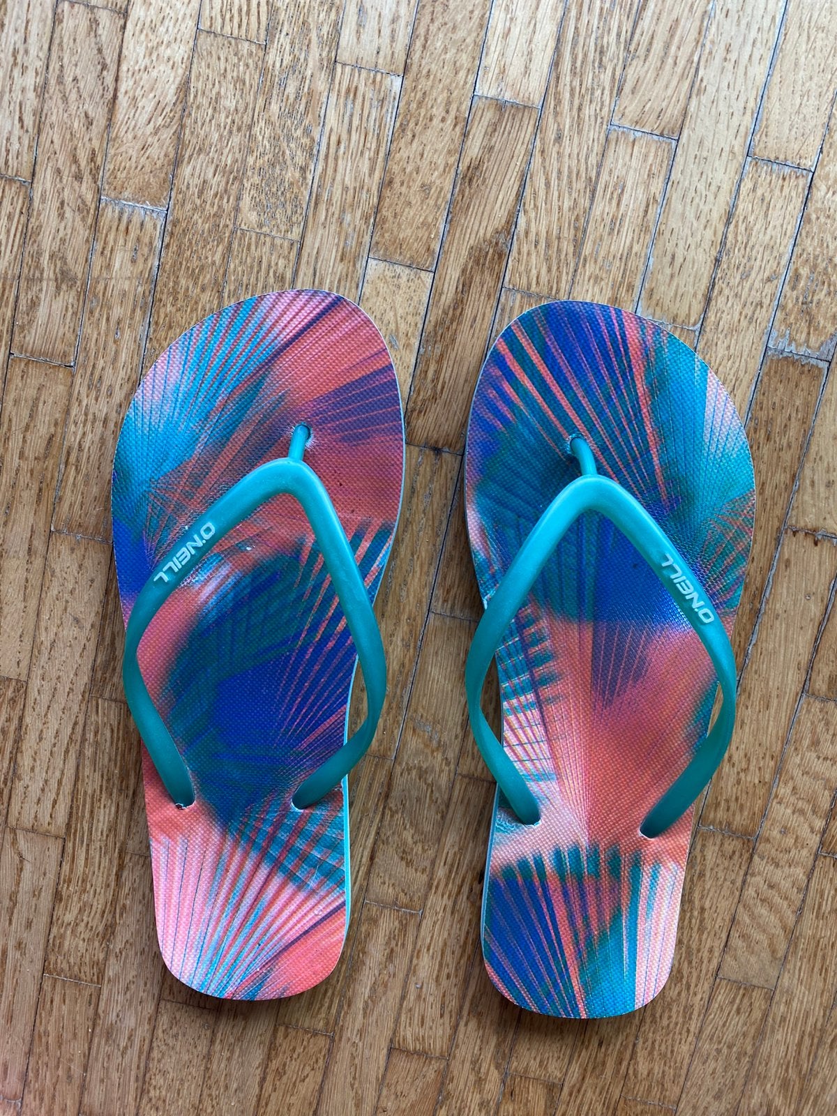 O’Neill teenslippers turquoise tropical print – maat 39, Kleding | Dames, Schoenen, Slippers, Overige kleuren, Ophalen of Verzenden