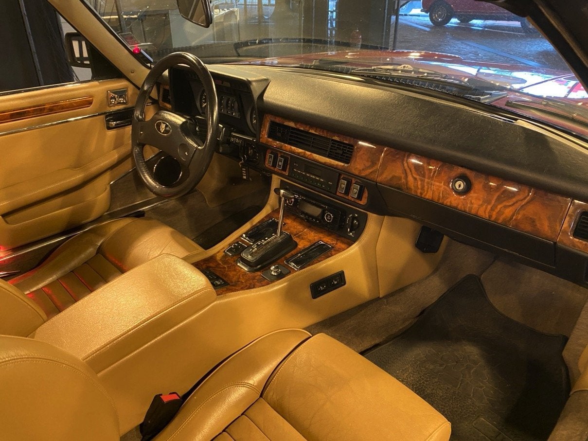 Jaguar XJ-S V12 Cabrio (bj 1989, automaat), foto 8