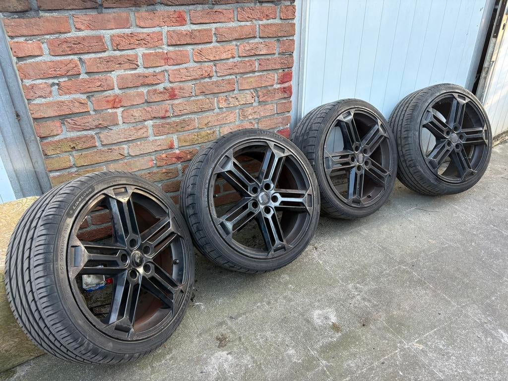 jantes avec pneus. 205/40ZR17 84Y, Autos : Pièces & Accessoires, Pneus & Jantes, Enlèvement, Pneu(s)