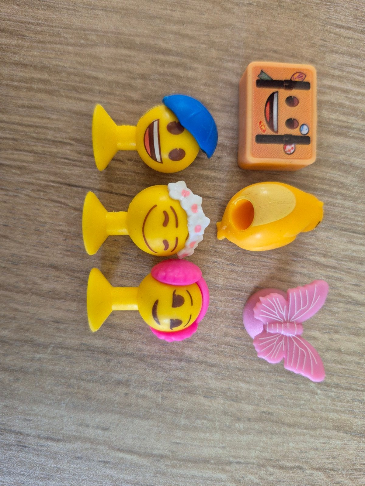 Emoji 2026 Aldi ruilen, Enlèvement