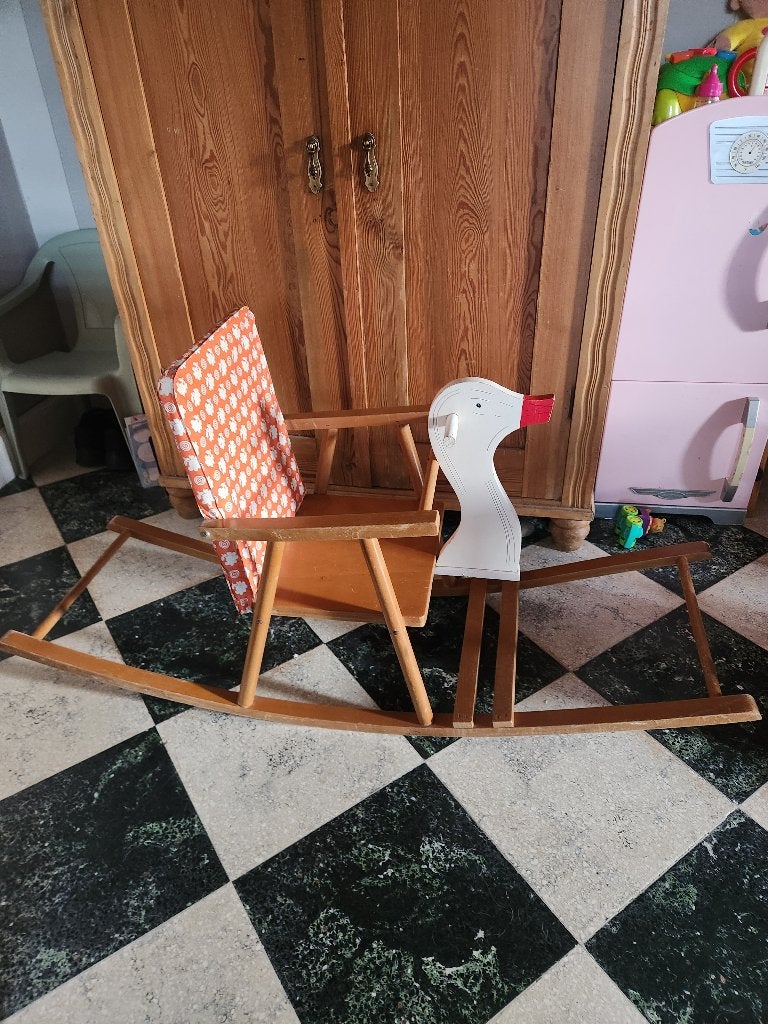 Stevig schommelpaard jaren 60, Ophalen
