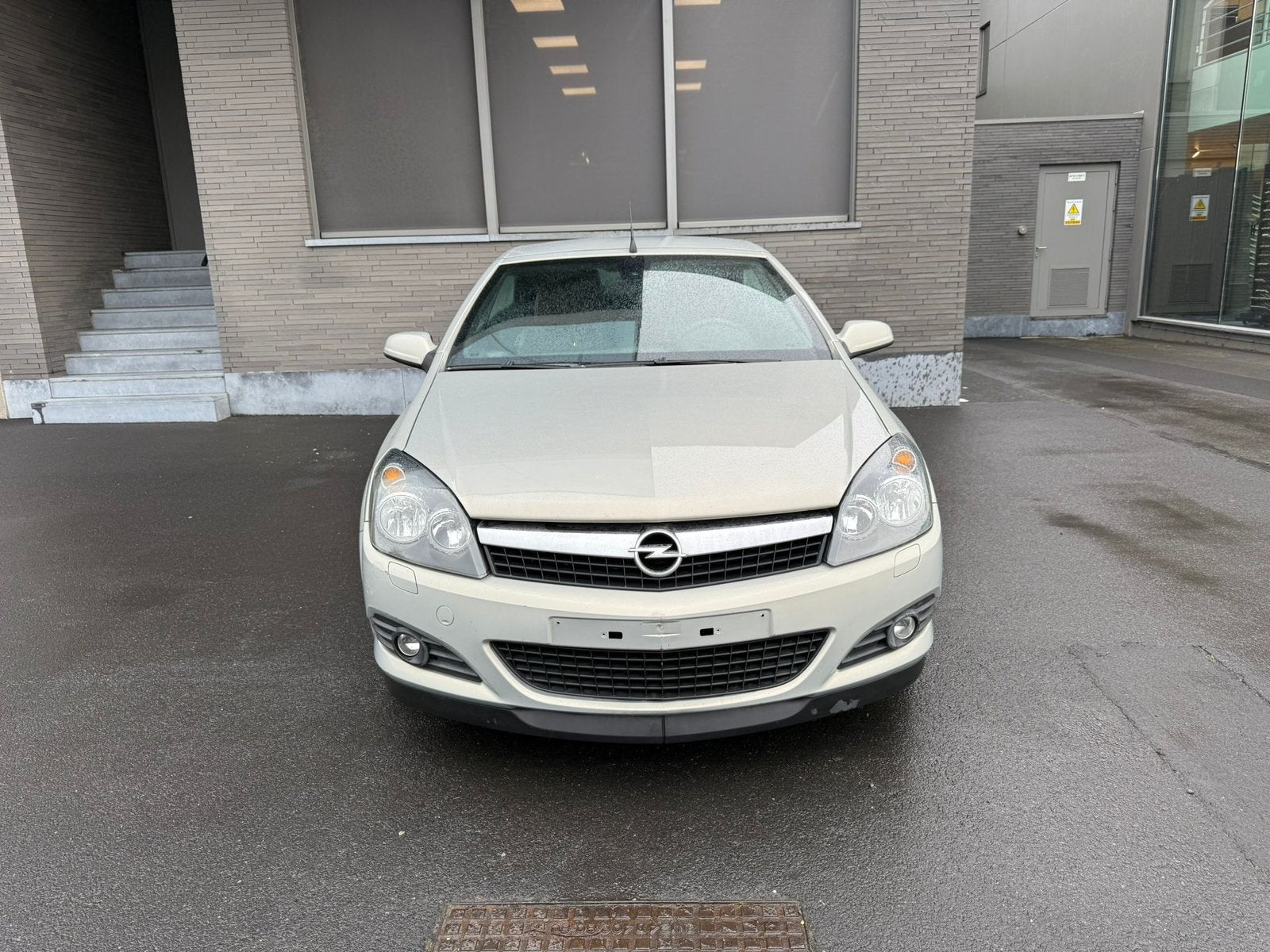 Opel Astra Cabrio Essence | 2006 | 144 000 km | Zo Takeaway, Autos, Opel, Cuir, Argent ou Gris, Achat, 4 portes