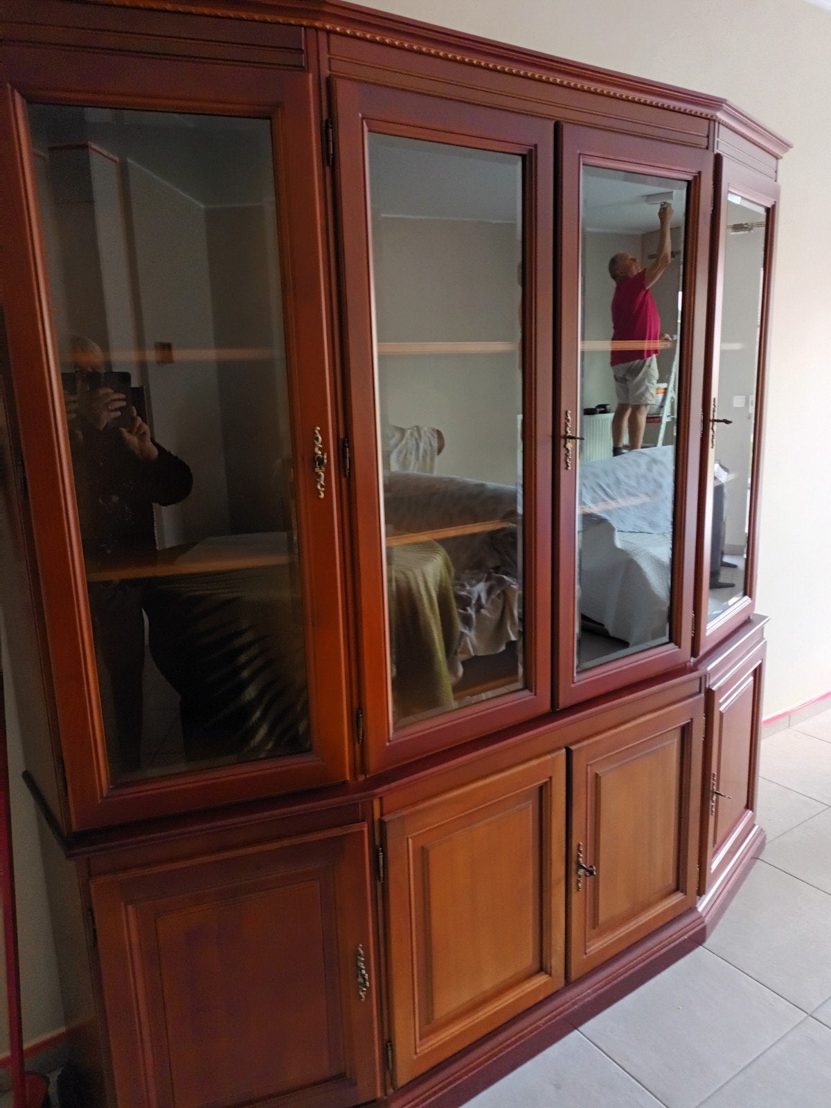 PRACHTIGE VITRINE KAST, Huis en Inrichting, Ophalen, Zo goed als nieuw