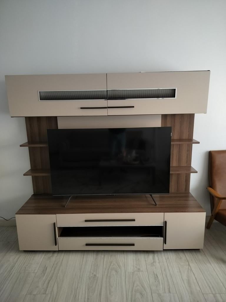 Complete woonkamerset: zetels (3zit+2zit) Tv-meubel& tafel, Huis en Inrichting, Ophalen