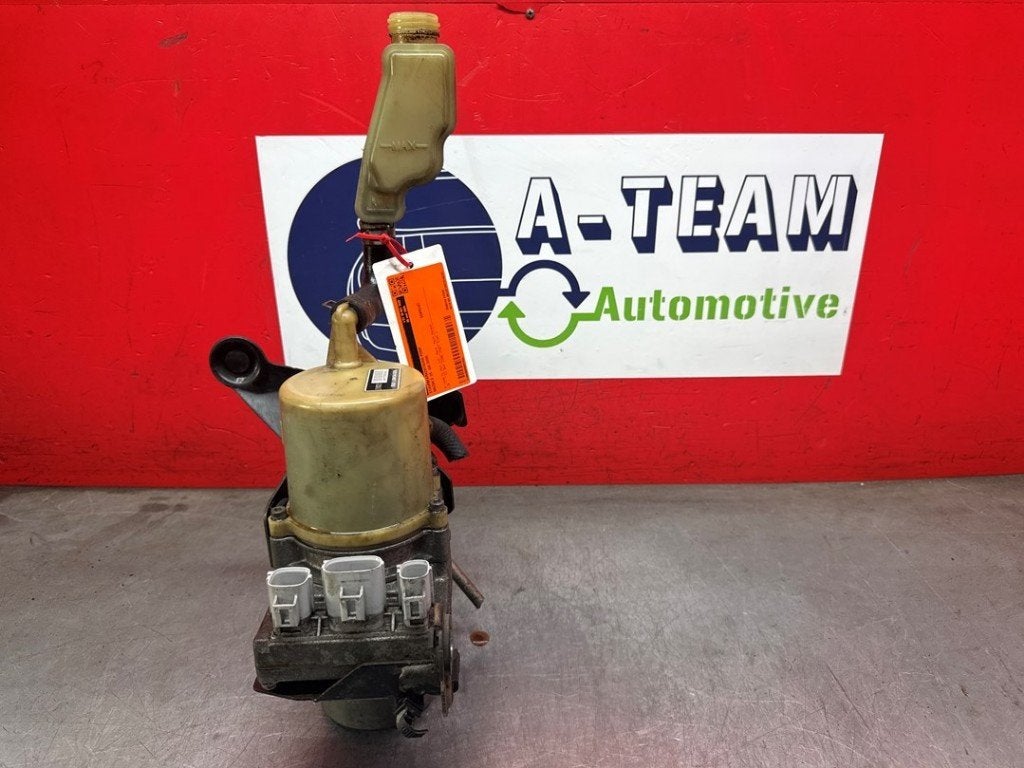 POMPE DE DIRECTION Mazda 5 (CR19) (|BR5V32600G|), Hitdorfer Straße 73
51371  Leverkusen, DE, Mazda, Utilisé, Info@mazda.de