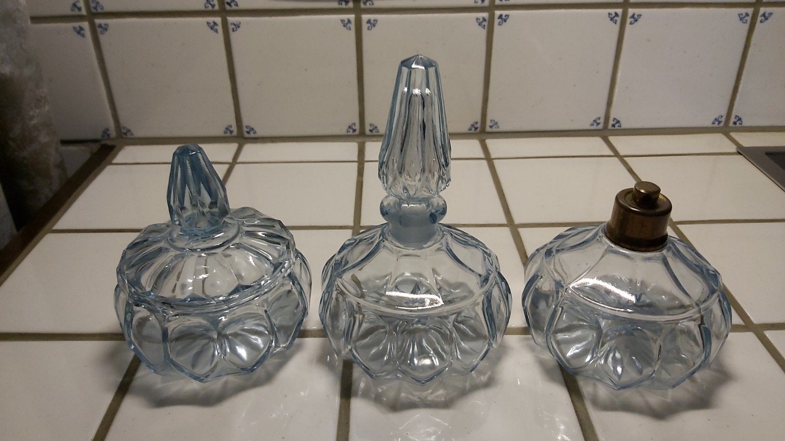 Antieke persglazen parfumflessen, 3 stuks., Enlèvement