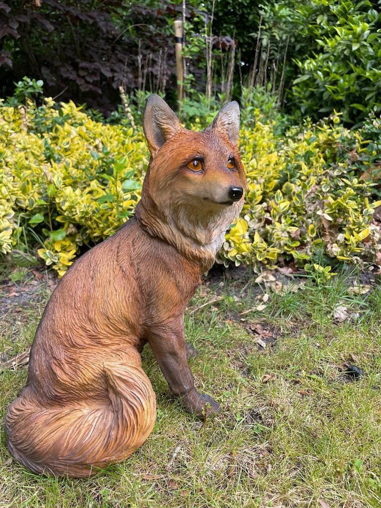 Beeld vos zittend gazon, tuin, dierentuin, 35 cm, Tuin en Terras, Ophalen, Nieuw, Kunststof, Dierenbeeld