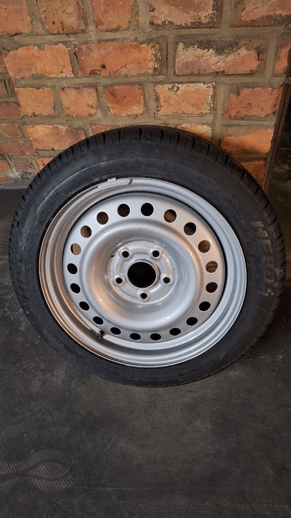 Pneu neuf (roue de secours auto) 185/55R16, Enlèvement, Neuf, Véhicule de tourisme, Pneus et Jantes