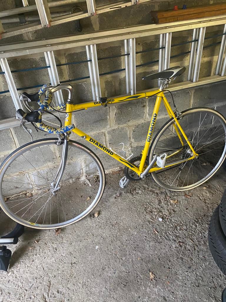 Vélo de course bon état, marque DIAMOND . Manque un cache, Enlèvement, Comme neuf