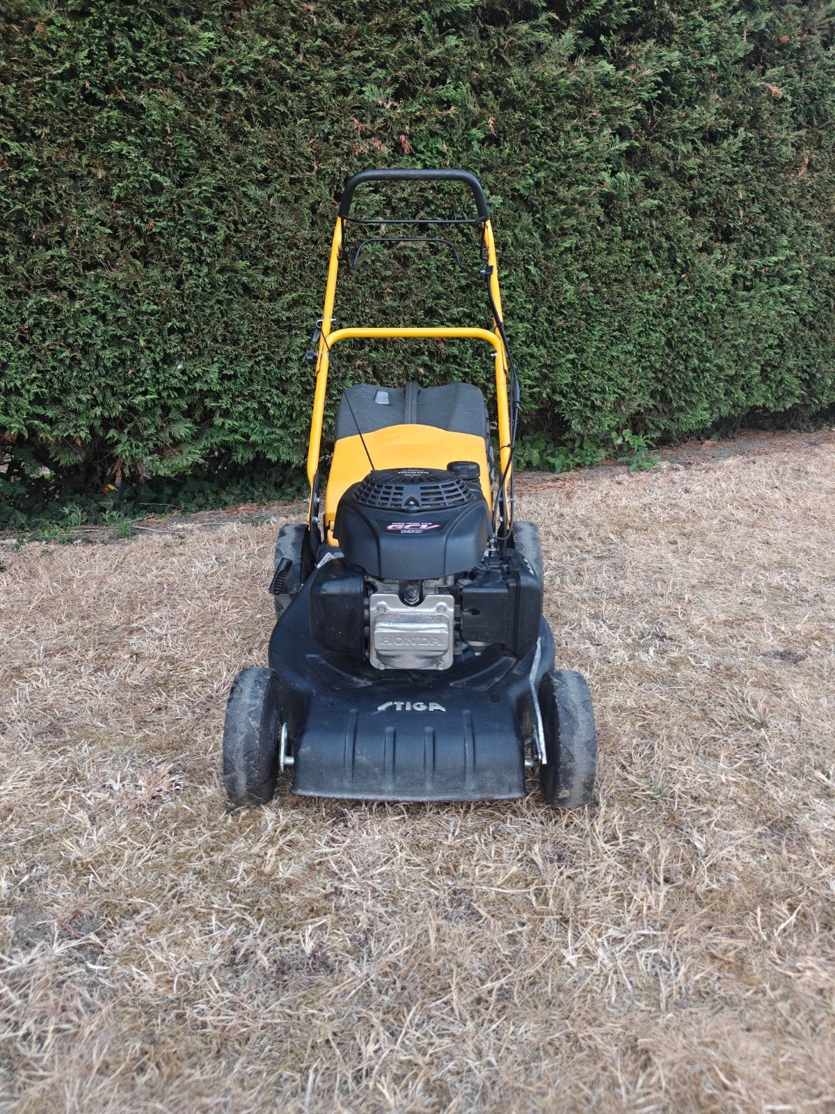 Stiga combi 48sh met Honda motor, Ophalen