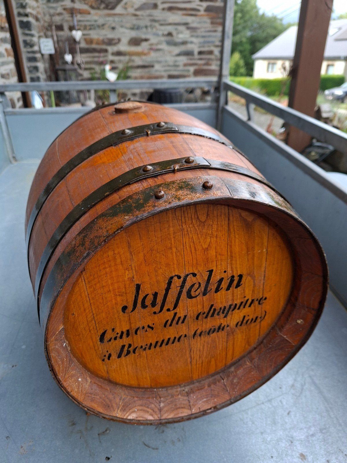 Petit tonneau Jaffelin, Enlèvement