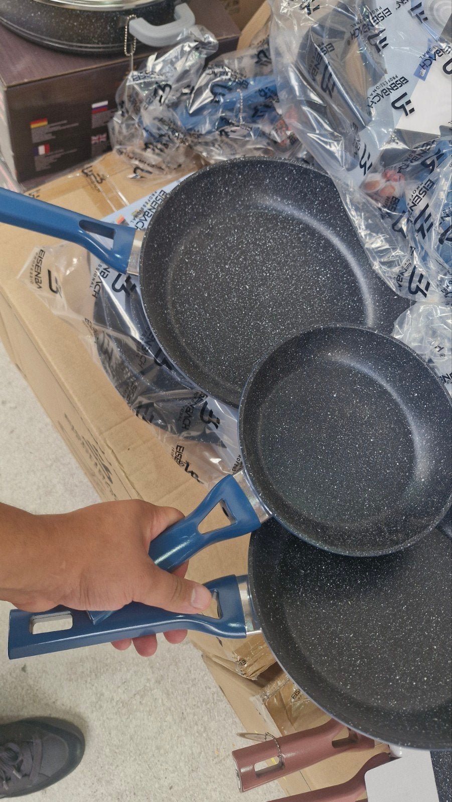 set de 3 poêles, Neuf, Enlèvement, Compatible lave-vaisselle, Pierre/céramique