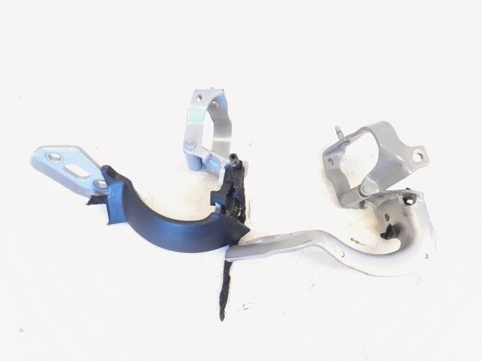 Charnière hayon d'un Audi A4, Autos : Pièces & Accessoires, -, 3 mois de garantie, Audi, Utilisé