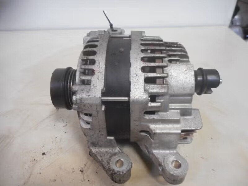 DYNAMO Ford Focus 3 (01-2010/01-2020) (cj5t10300cb), Enlèvement ou Envoi, Henry-Ford-Straße 1 50735 Köln, DE, Ford-Werke GmbH