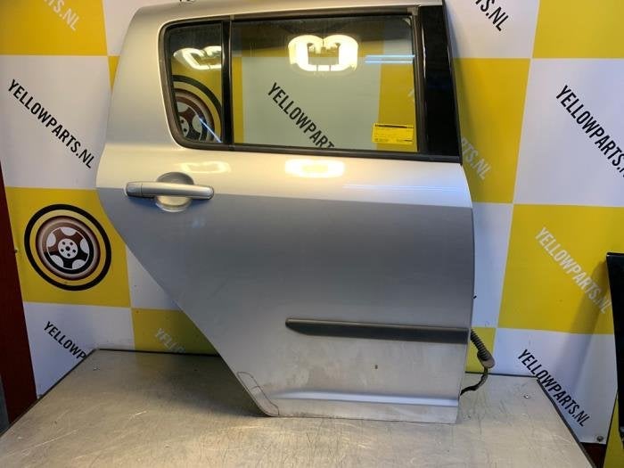 Portière 4portes arrière droite d'un Suzuki Swift (Z2S), -, 3 mois de garantie, Utilisé, Porte