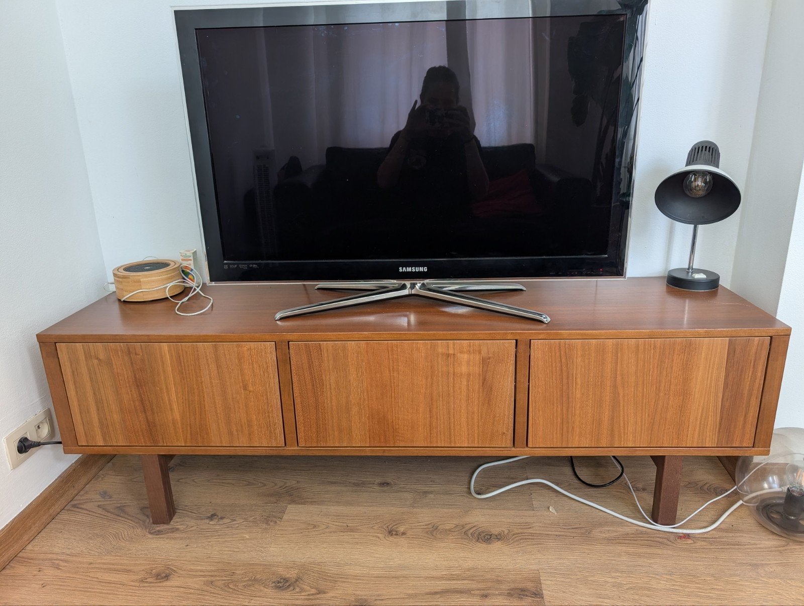 TV-meubel (zonder TV e.a.), Enlèvement