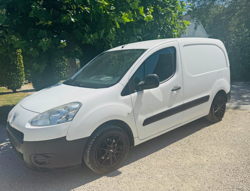 NICE PEUGEOT PARTNER 1.6HDi/climatisé/3 places/homologué, Euro 5, Achat, Alarme, Entreprise