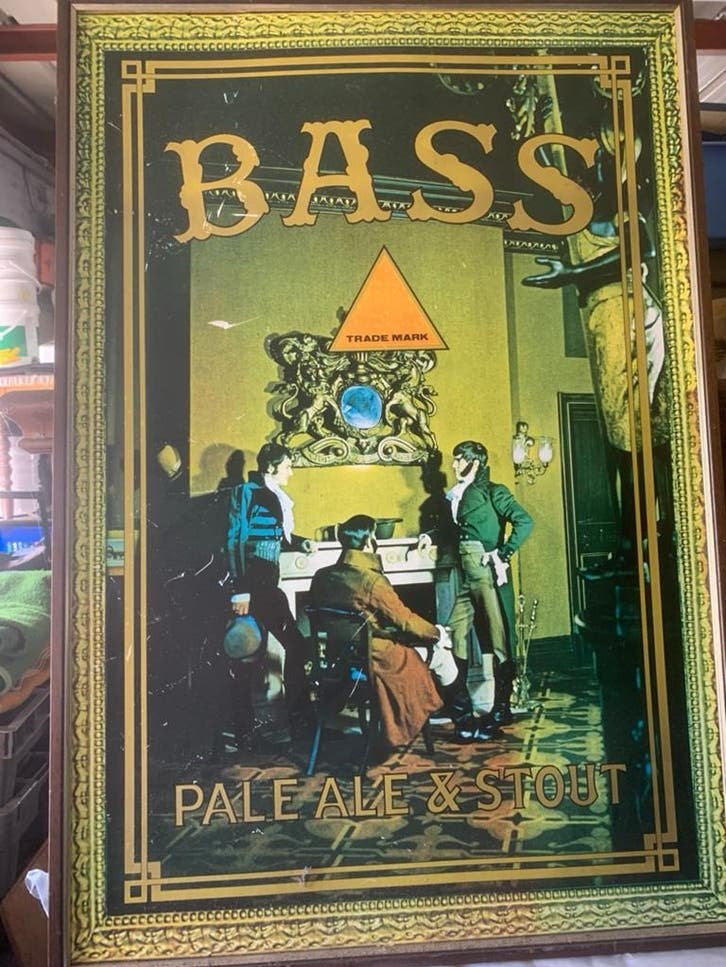 Poster en spiegel en asbak - Bass - Pale Ale - Whitbread, Ophalen, Zo goed als nieuw