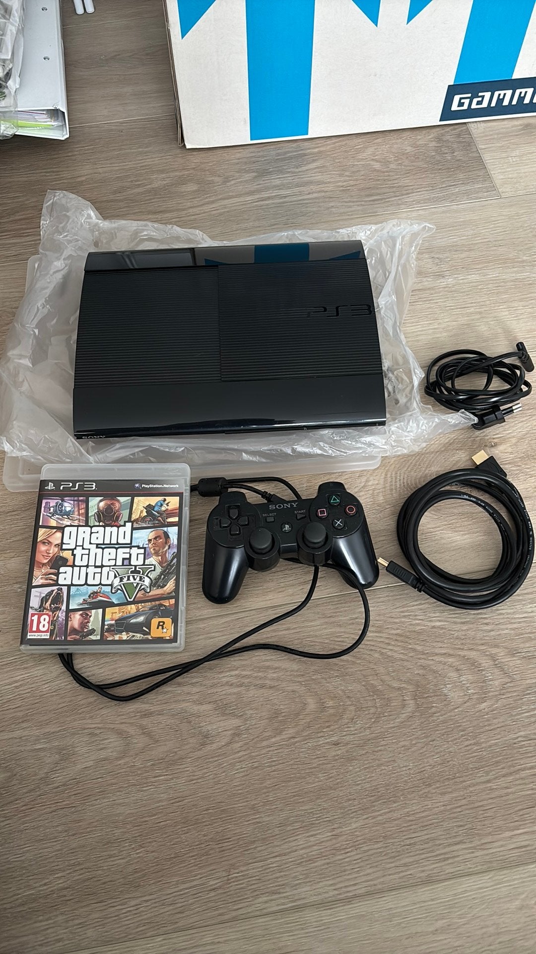 Ps3 slim met gta 5 + controller en kabels, Games en Spelcomputers, Ophalen, Zo goed als nieuw, Slim