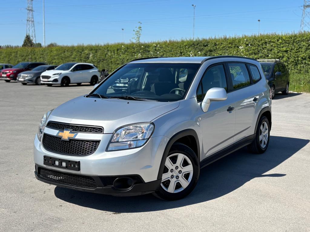 Chevrolet Orlando 2012 essence 1.8L 7 places Camera 126000km, Autos, Chevrolet, Euro 5, Achat, 7 places, Boîte manuelle