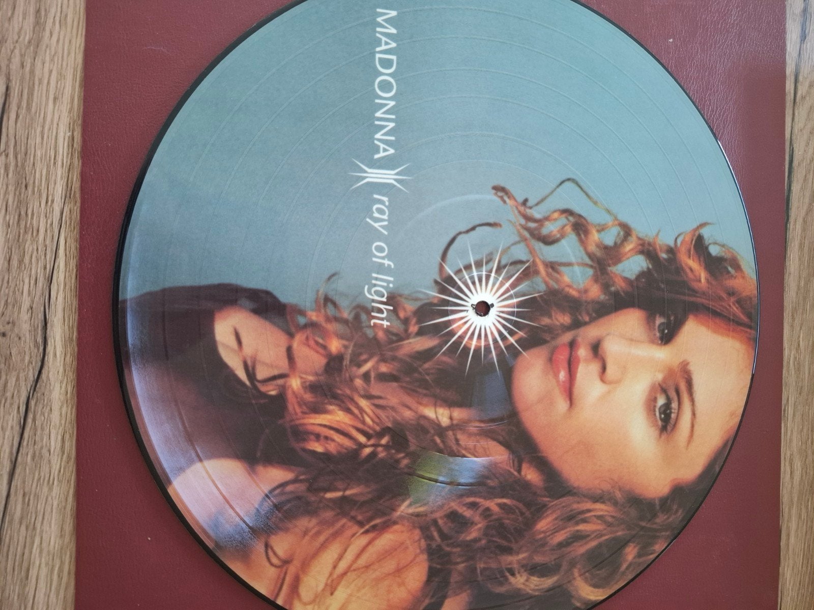 Disques photo Ray of Light de Madonna., CD & DVD, Vinyles | Rock, Comme neuf, Pop rock, Édition limitée, 12 pouces, Enlèvement ou Envoi