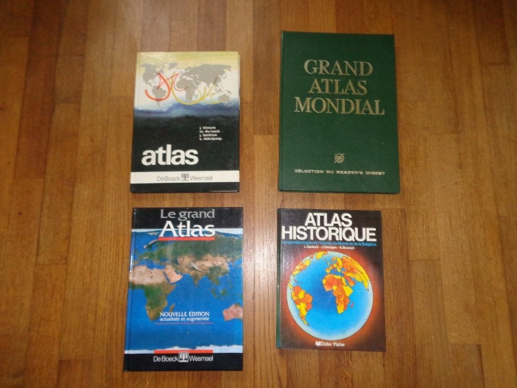 3 atlas de géographie et 1 d'histoire, Livres, Enlèvement