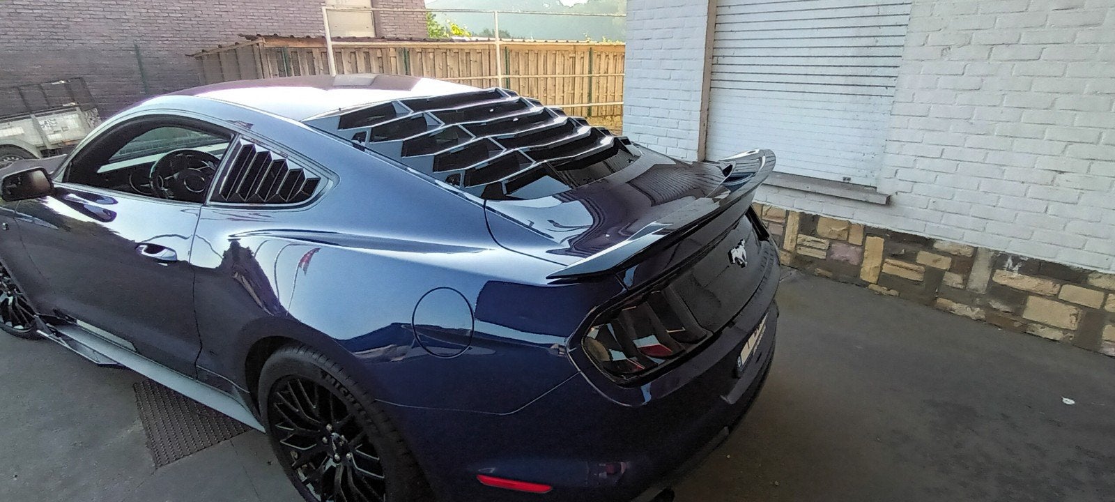 Splinternwe achterruit spoiler
voor Ford Mustang 2015-2020, Auto diversen, Tuning en Styling, Ophalen