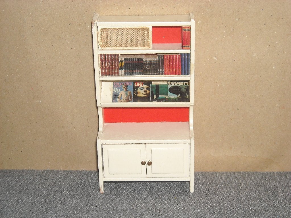 Lundby boeken- en tijdschriftenkast, Collections, Maisons de poupées & Accessoires, Enlèvement ou Envoi, Utilisé