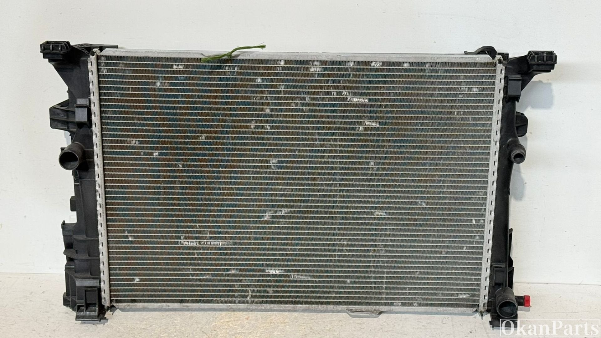 Condenseur de climatisation de radiateur Mercedes A246500005, Mercedes-Benz AG, Mercedes-Benz, Utilisé, Mercedesstrasse 120
70372  Stuttgart, DE