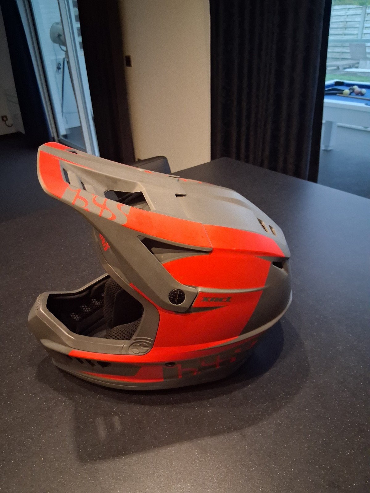 Ixs enduro downhill bijna nieuw, Fietsen en Brommers, Brommerhelmen, Ophalen of Verzenden, Small