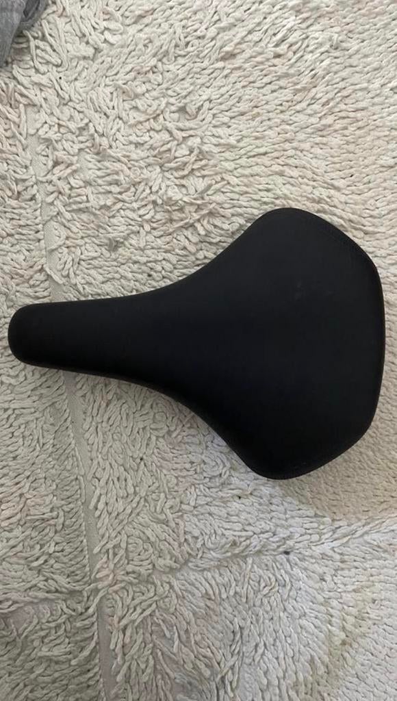 comfortabel fietszadel van het merk Selle Royal, Fatbike, Overige materialen, Ophalen of Verzenden, Zo goed als nieuw