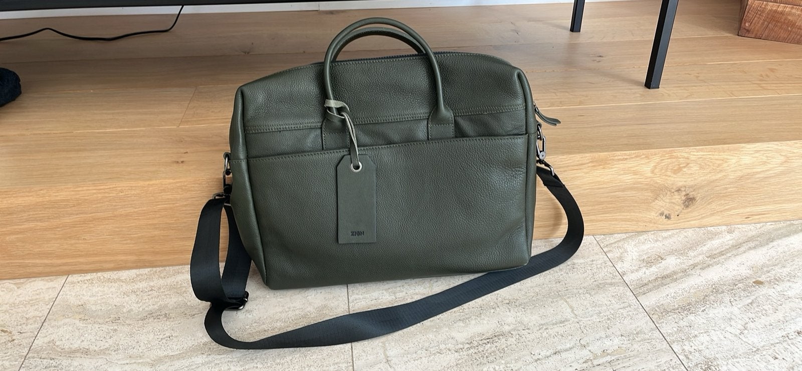 Sac/mallette d’ordinateur en cuir Zign, Informatique & Logiciels, Sacoches d'ordinateur portable, Enlèvement, Comme neuf