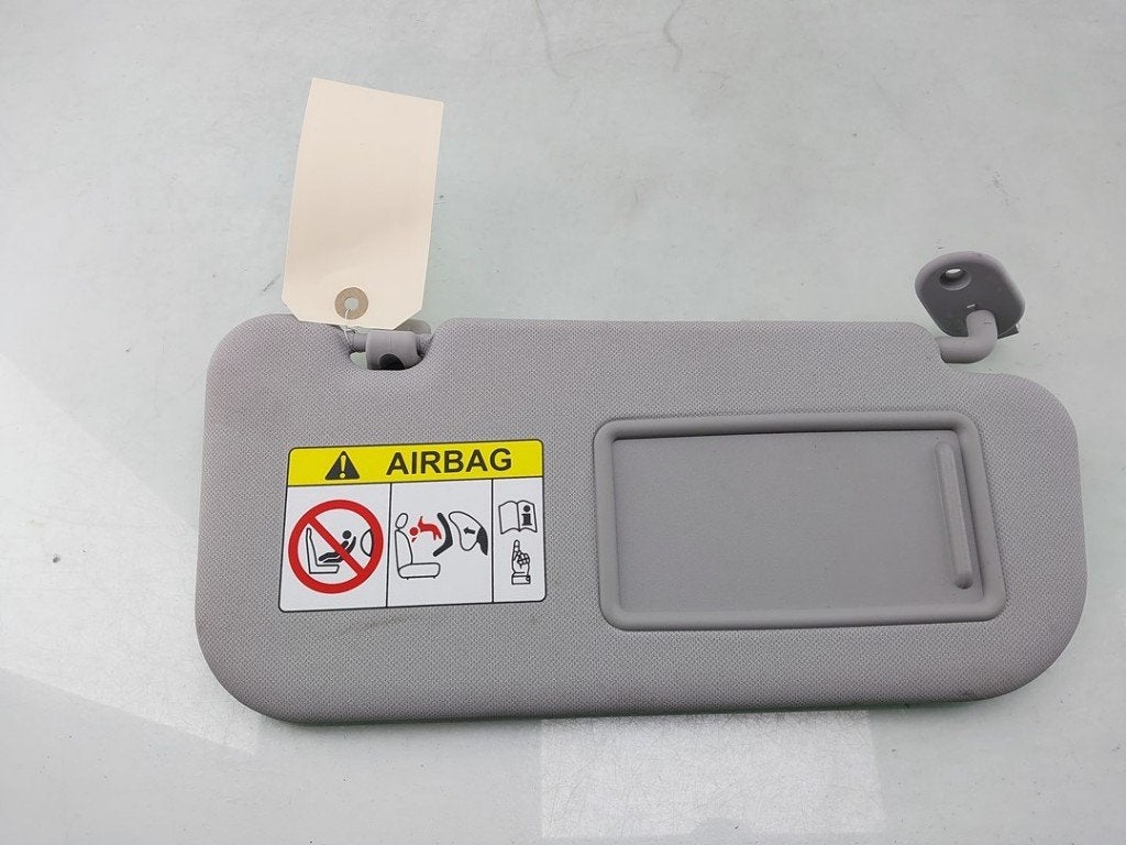 ZONNEKLEP Hyundai i20 (BC3) (01-2020/-) (|85220Q0020YPK|), Hyundai Motor Deutschland GmbH, Gebruikt, Kaiserleipromenade 5
63067  Offenbach am Main, DE