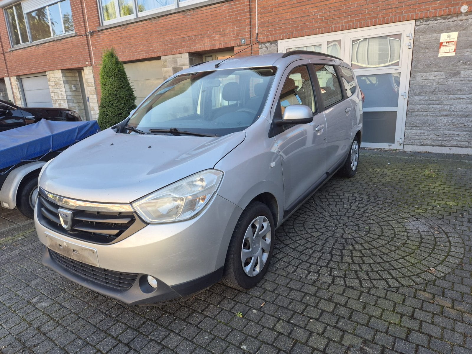 Dacia Lodgy 2013 ……, Autos, Dacia, Particulier, Lodgy, Diesel, Euro 5, 5 portes, Boîte manuelle, Entretenue par le concessionnaire