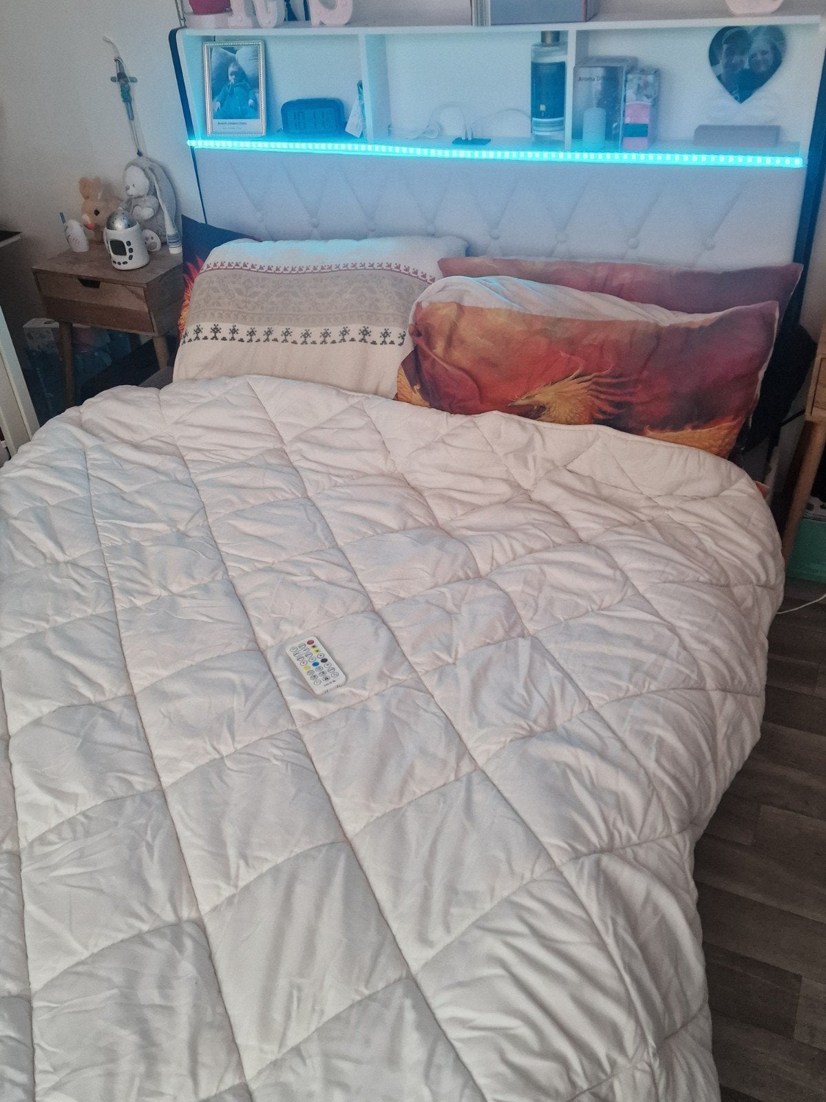 lit moderne 2 personne 140/200cm avec led et prise usb, Beige, Autres matériaux, Comme neuf, Enlèvement