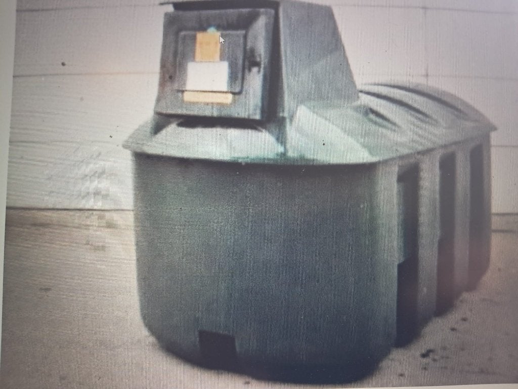 Mazouttank 2500 liter met ingebouwde pomp, Ophalen