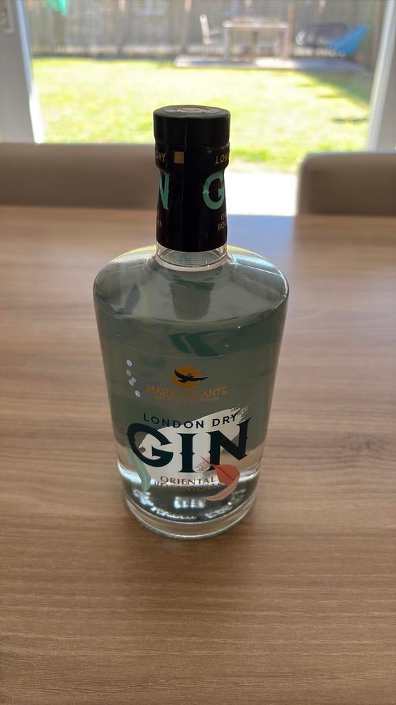 Gin - London dry gin, Collections, Enlèvement ou Envoi, Neuf, Autres types, Pleine