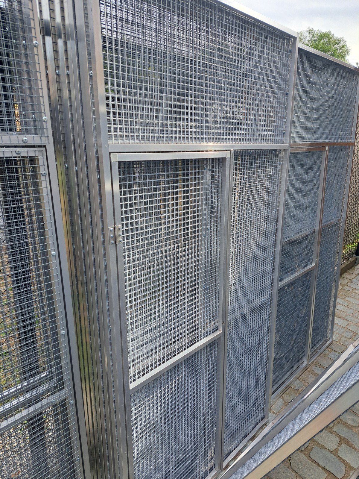 10 ALUMINIUM DEURPANELEN.  ( NIEUW )