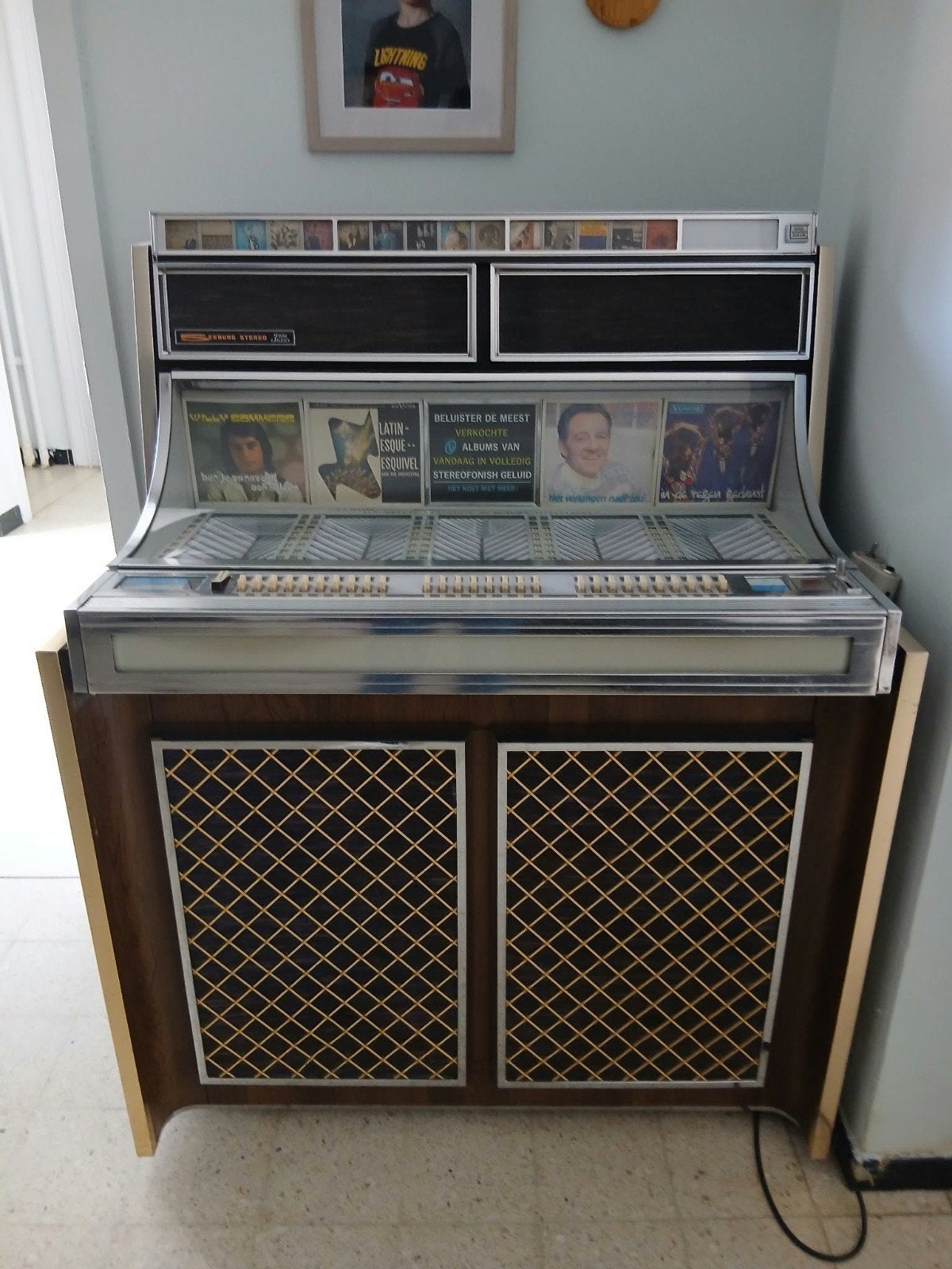 Seeburg LPC480 Stereo Jukebox – 3 Way, Verzamelen, Ophalen, Seeburg
