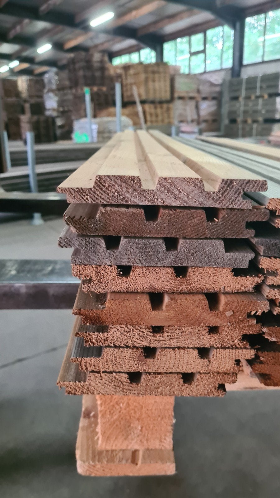 RESTLOT THERMOWOOD – TRIPLE BLOKPROFIEL –  8 M², Ophalen, Nieuw, Minder dan 180 cm, Planken