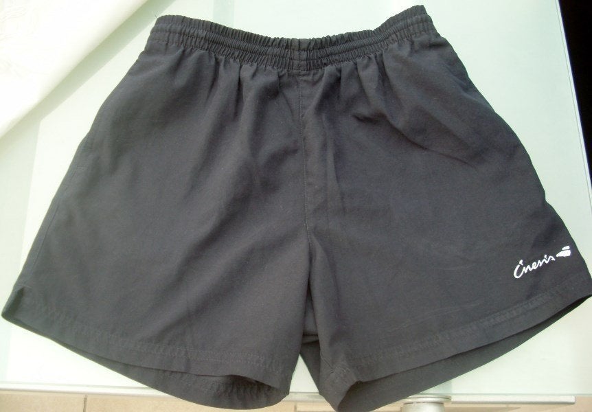 Short van Cinesis maat 140, Kinderen en Baby's, Kinderkleding | Maat 140, Gebruikt, Sport- of Zwemkleding, Ophalen of Verzenden