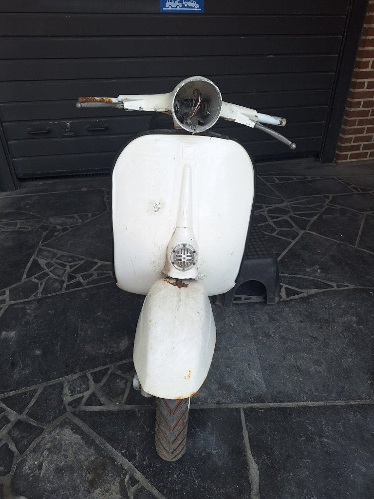 1966 Vespa 50 N (Barn frame), Fietsen en Brommers, Ophalen, Gebruikt, Vespa
