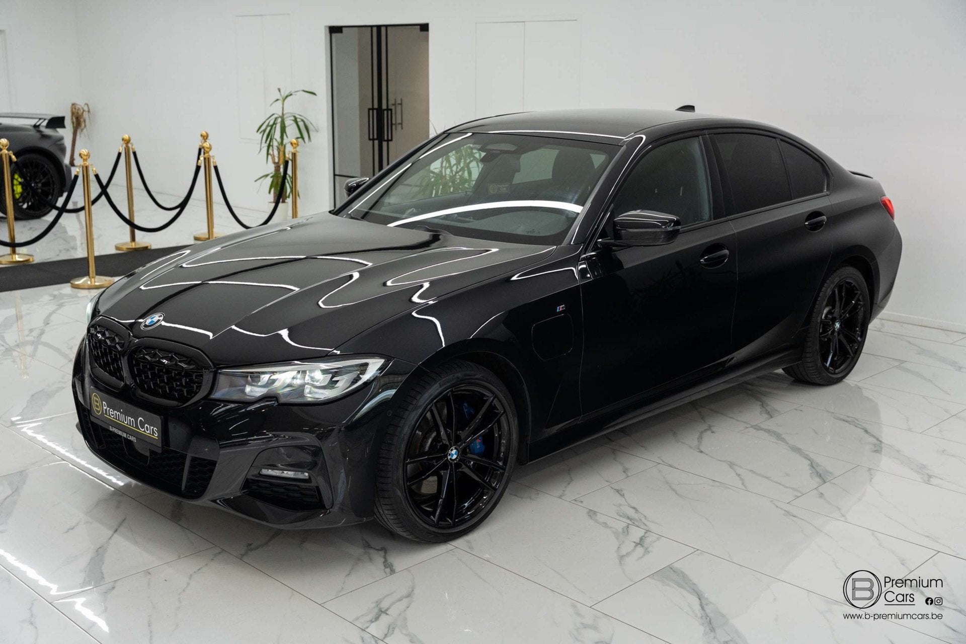 BMW 330 E hybrid M-Pakket! Hifi, Camera, zetelverwarming!, Auto's, 4 cilinders, 35 g/km, Zwart, Bedrijf