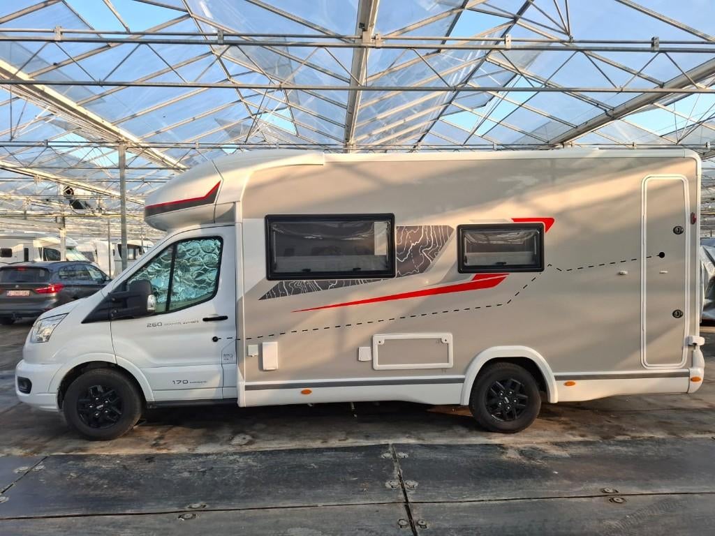 Motorhome Challenger 260 Graphite Ultimate als nieuw, Ford, Diesel, Particulier, 6 à 7 mètres