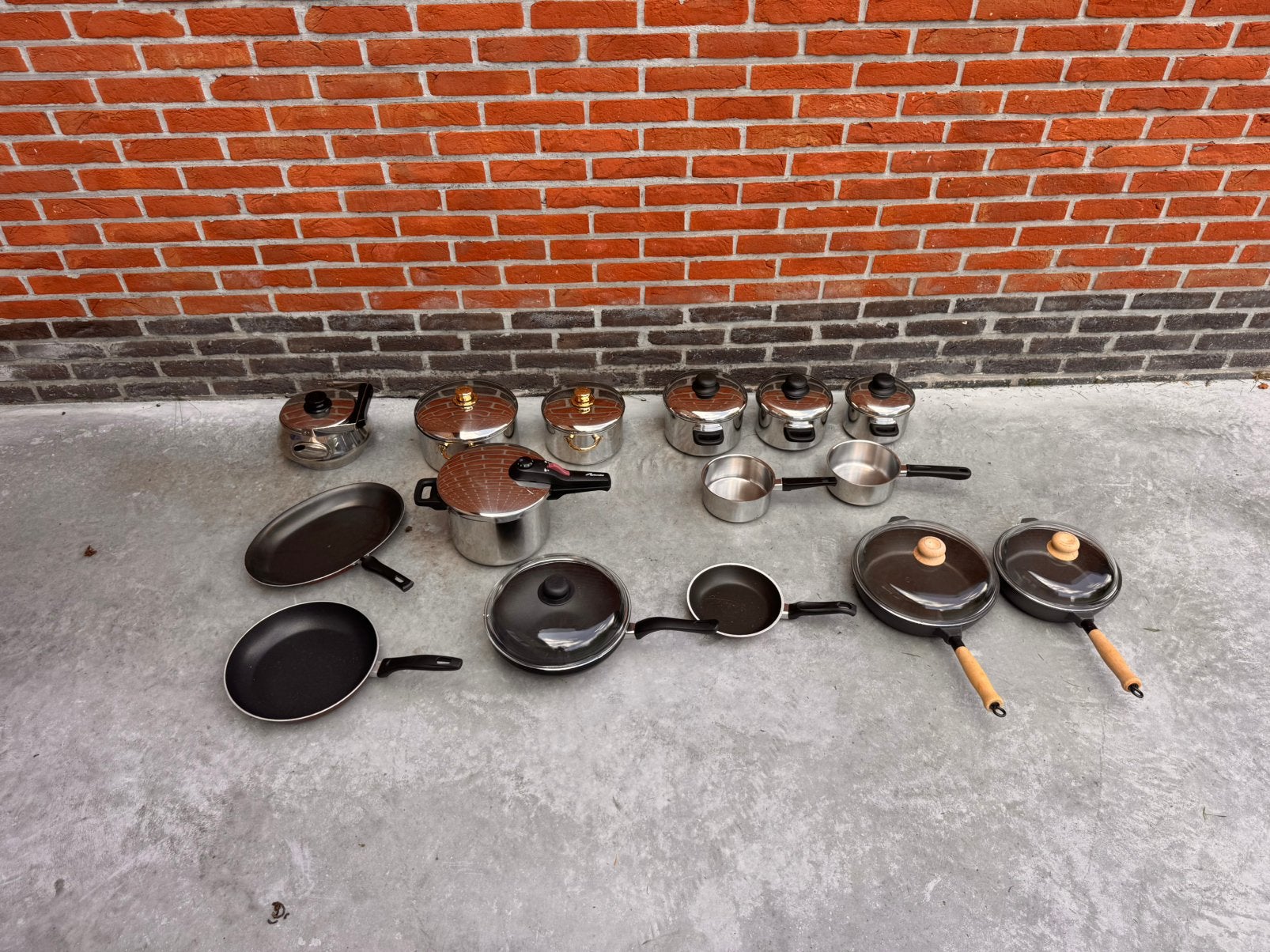 Potten en pannen, Huis en Inrichting, Keuken | Potten en Pannen, Met deksel, Ophalen, Gebruikt, Aluminium